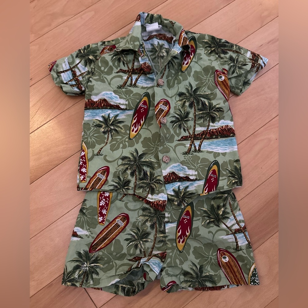 Tiki Funky Hawaiian themed surf top and shorts matching set 2t